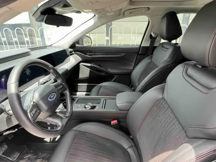 Ford Mondeo 2023 Model EcoBoost 245 Luxury Model – фото 10