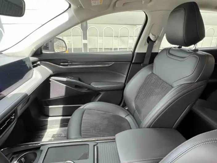 Ford Mondeo 2023 Model EcoBoost 245 Luxury Model – фото 11