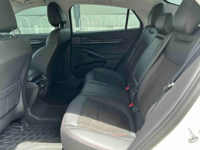 Ford Mondeo 2023 Model EcoBoost 245 Luxury Model – фото 12
