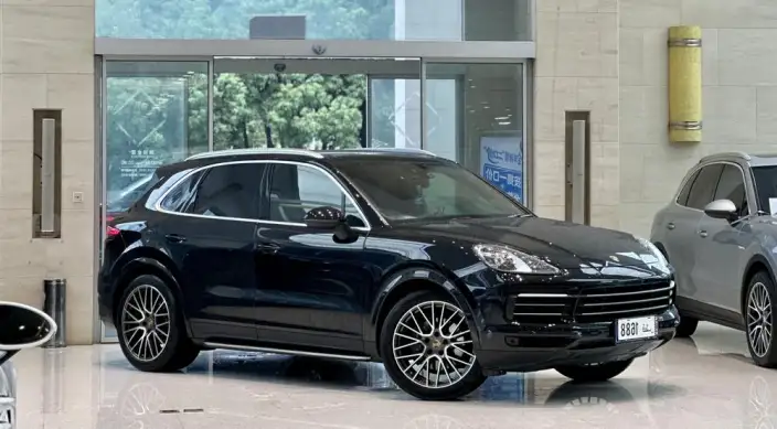 Cayenne 2023 Model Cayenne 3.0T – фото 3