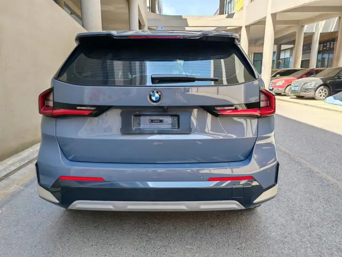 BMW X1 2023 Model sDrive20Li X Design Set – фото 5