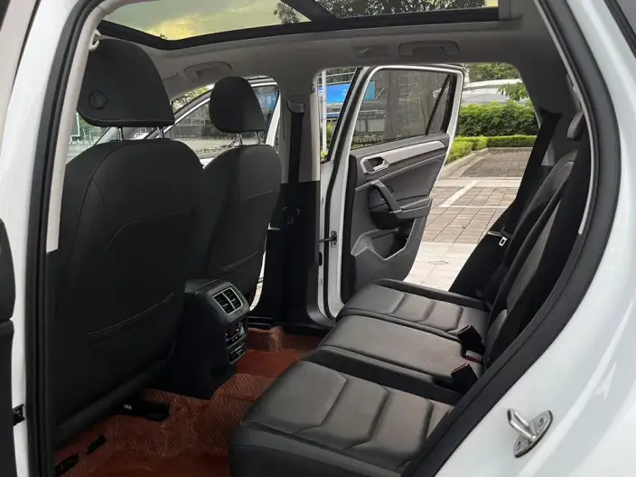 Volkswagen Tayron 2020 Model 330TSI Luxury Zhilian Edition – фото 9