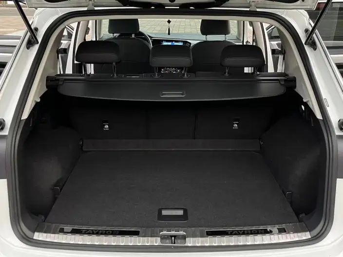 Volkswagen Tayron 2020 Model 330TSI Luxury Zhilian Edition – фото 12