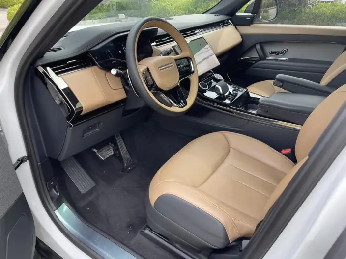 Range Rover Sport 2023 Model 3.0 L6 DYNAMIC SE – фото 6