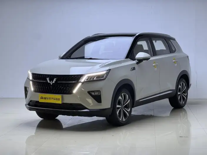 WULING Asta 2021 Model 1.5T Automatic Starlight Edition – фото 1