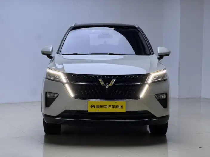 WULING Asta 2021 Model 1.5T Automatic Starlight Edition – фото 2
