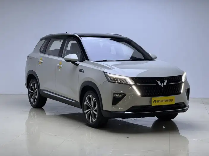 WULING Asta 2021 Model 1.5T Automatic Starlight Edition – фото 3