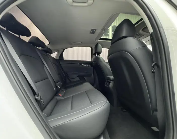 Kia K3 2021 Model 1.5L IVT Fashion Edition – фото 16