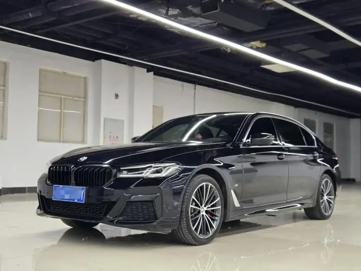 BMW 5 Series 2022 Model Facelift 530Li Leading Model M Sports Set – фото 1