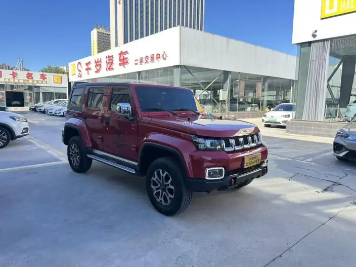 BAIC BJ40 2020 Model 2.0T Automatic 4WD City Hunter Edition Warrior Model – фото 3