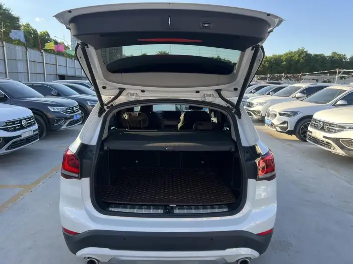 BMW X1 2022 Model sDrive20Li Fashion Model – фото 17