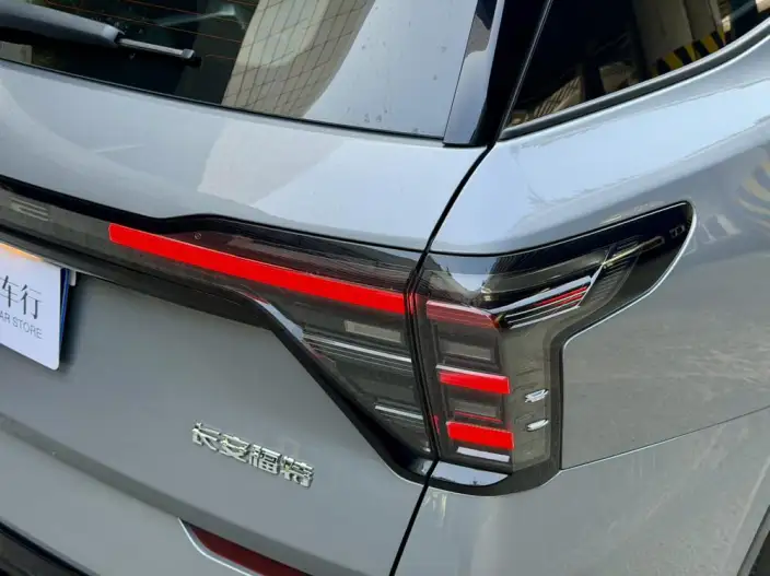 Ford Edge 2025 Model Ford Edge L 2.0T EcoBoost E Hybrid 4WD VII seat Supreme Model – фото 8