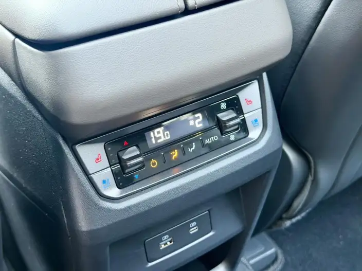 Ford Edge 2025 Model Ford Edge L 2.0T EcoBoost E Hybrid 4WD VII seat Supreme Model – фото 15