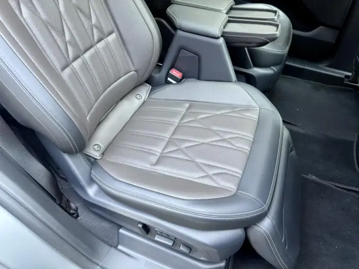 Ford Edge 2025 Model Ford Edge L 2.0T EcoBoost E Hybrid 4WD VII seat Supreme Model – фото 19