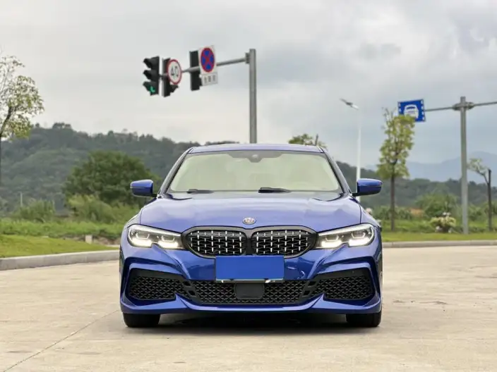 BMW 3 Series 2021 Model 325Li M Sports Set – фото 2