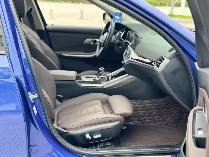BMW 3 Series 2021 Model 325Li M Sports Set – фото 18