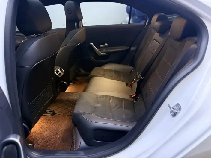 Mercedes-Benz A-class 2024 Model Facelift A 200 L Fashion Edition – фото 8