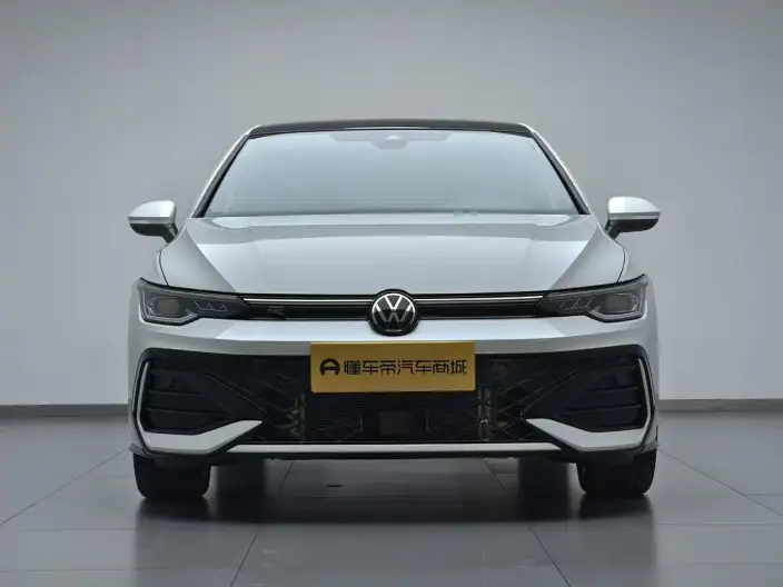 Volkswagen Golf 2025 Model Facelift 300TSI R-Line – фото 2
