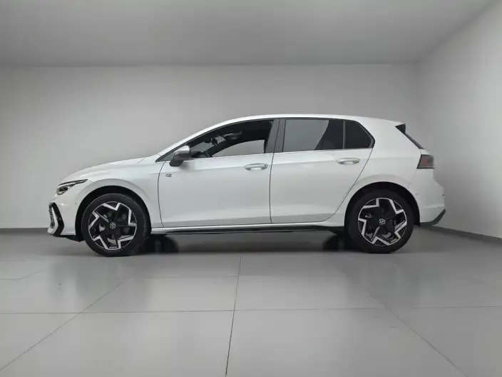 Volkswagen Golf 2025 Model Facelift 300TSI R-Line – фото 4