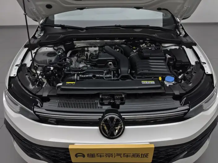 Volkswagen Golf 2025 Model Facelift 300TSI R-Line – фото 10