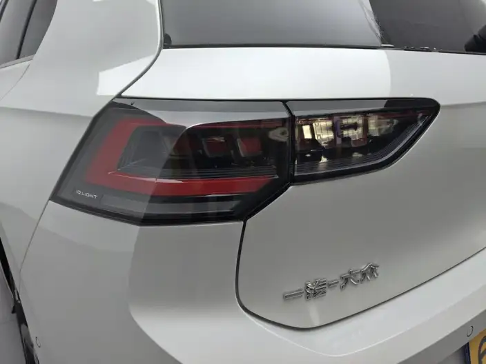 Volkswagen Golf 2025 Model Facelift 300TSI R-Line – фото 13