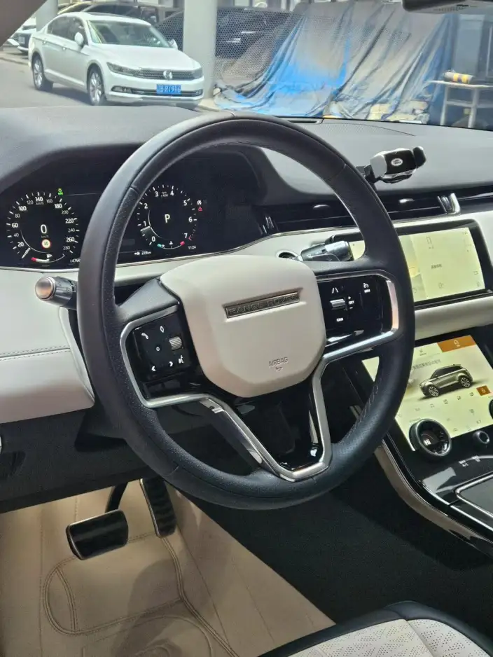 Range Rover Evoque 2021 Model Aurora L 249PS R-Dynamic SE Deluxe Edition – фото 6