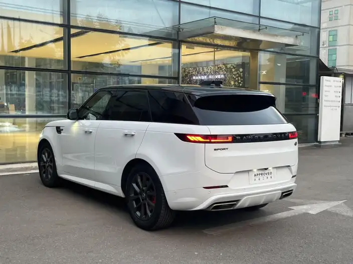 Range Rover Sport 2024 Model 400PS DYNAMIC SE – фото 4