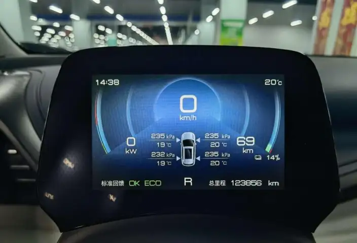BYD Yuan PLUS 2022 Model 510KM Zunrong Model – фото 14