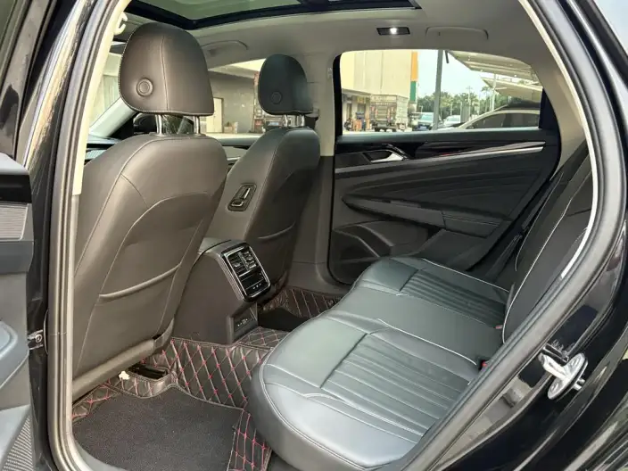 Volkswagen Passat 2023 Model Facelift 330TSI Starry sky Elite Edition – фото 12