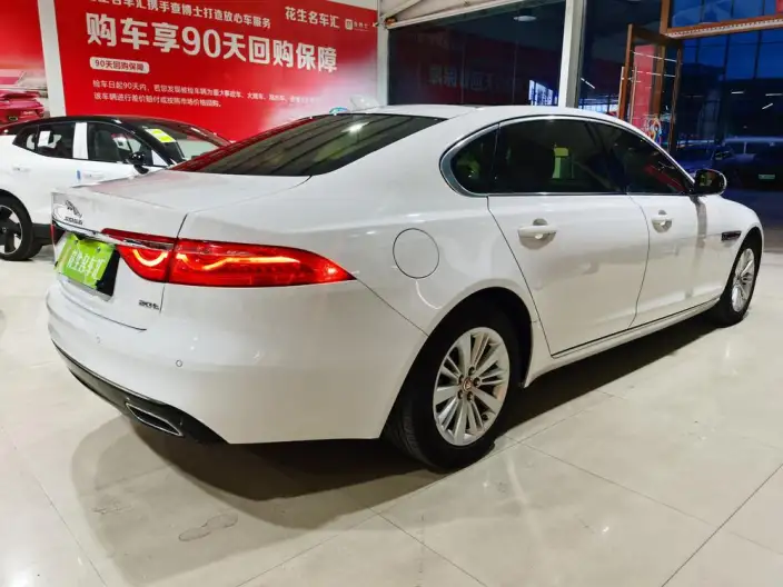 Jaguar XFL 2020 Model 2.0T P200 2WD Landwind Fenghua Edition – фото 4