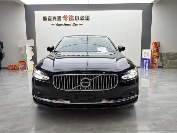 Volvo S90 2022 Model B5 Smart Range Deluxe Edition – фото 2