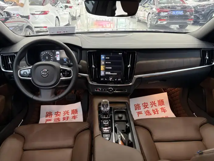 Volvo S90 2022 Model B5 Smart Range Deluxe Edition – фото 12