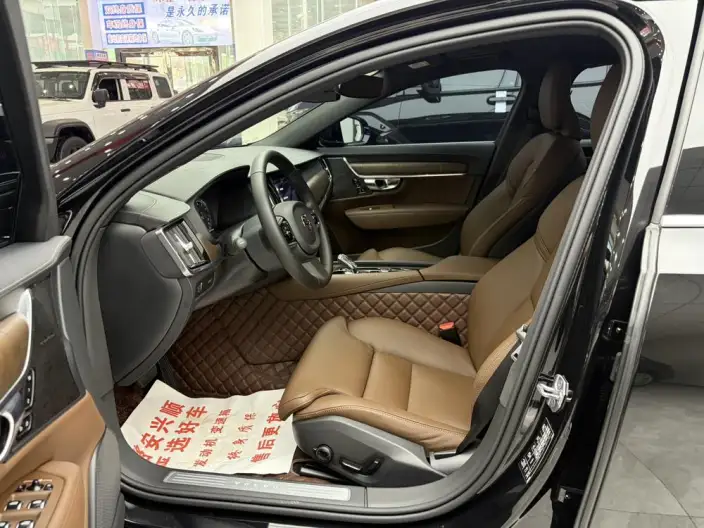 Volvo S90 2022 Model B5 Smart Range Deluxe Edition – фото 16