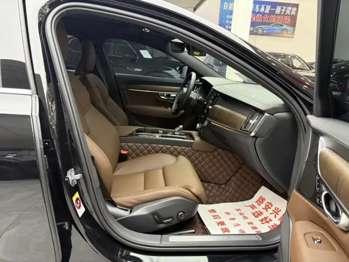 Volvo S90 2022 Model B5 Smart Range Deluxe Edition – фото 21