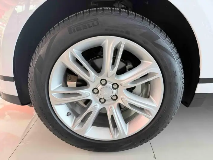 Range Rover Velar 2020 Model P250 R-DYNAMIC S – фото 7