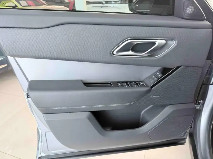 Range Rover Velar 2020 Model P250 R-DYNAMIC S – фото 16