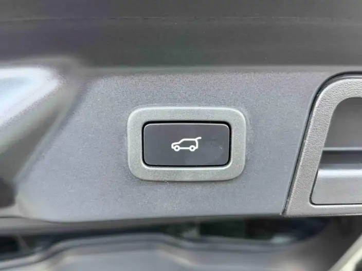 Range Rover Velar 2020 Model P250 R-DYNAMIC S – фото 19