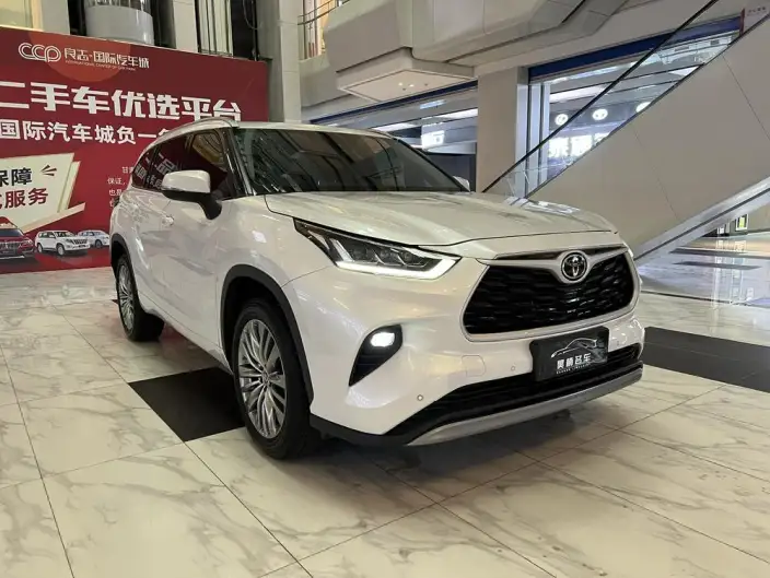 Toyota Highlander 2024 Model 380T 4WD Premium Edition 7 seat – фото 3
