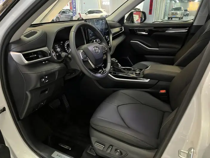 Toyota Highlander 2024 Model 380T 4WD Premium Edition 7 seat – фото 8