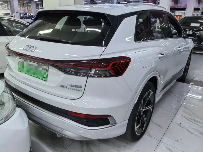 Audi Q4 e-tron 2023 Model 40 e-tron Genesis Edition – фото 5