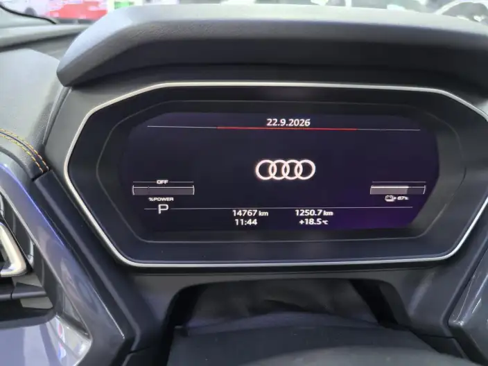 Audi Q4 e-tron 2023 Model 40 e-tron Genesis Edition – фото 9