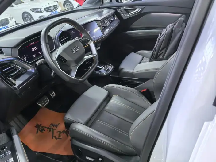 Audi Q4 e-tron 2023 Model 40 e-tron Genesis Edition – фото 10