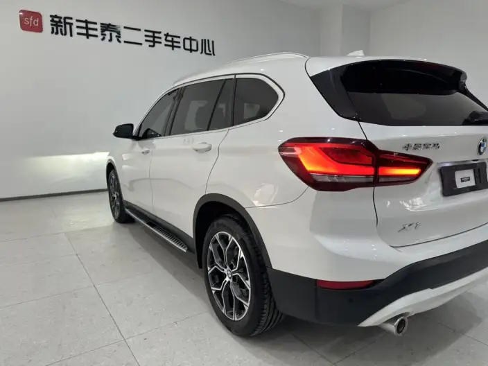 BMW X1 2022 Model sDrive25Li Leading Model – фото 4