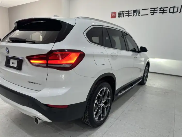 BMW X1 2022 Model sDrive25Li Leading Model – фото 11