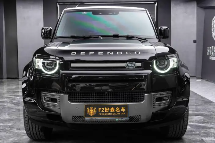 Land Rover Defender 2025 Model 90 3.0T P400 X-Dynamic HSE