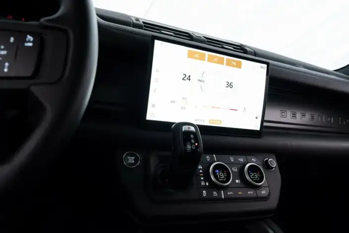 Land Rover Defender 2025 Model 90 3.0T P400 X-Dynamic HSE – фото 18