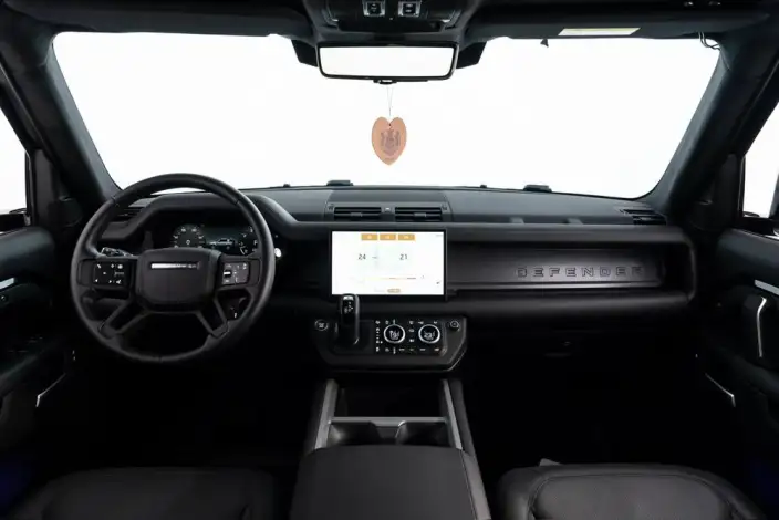 Land Rover Defender 2025 Model 90 3.0T P400 X-Dynamic HSE – фото 19