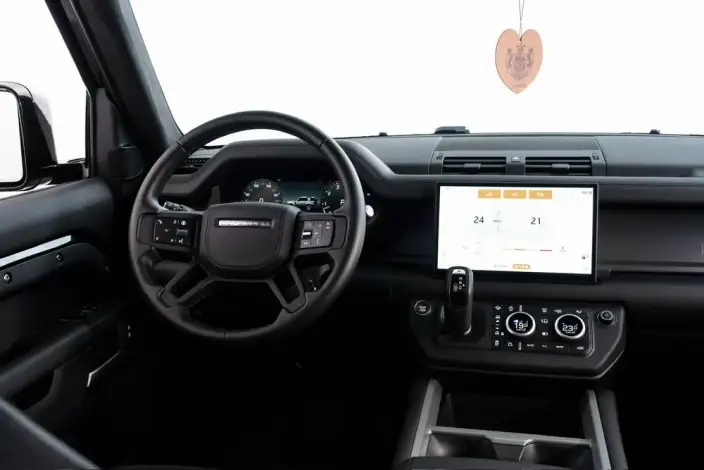 Land Rover Defender 2025 Model 90 3.0T P400 X-Dynamic HSE – фото 21