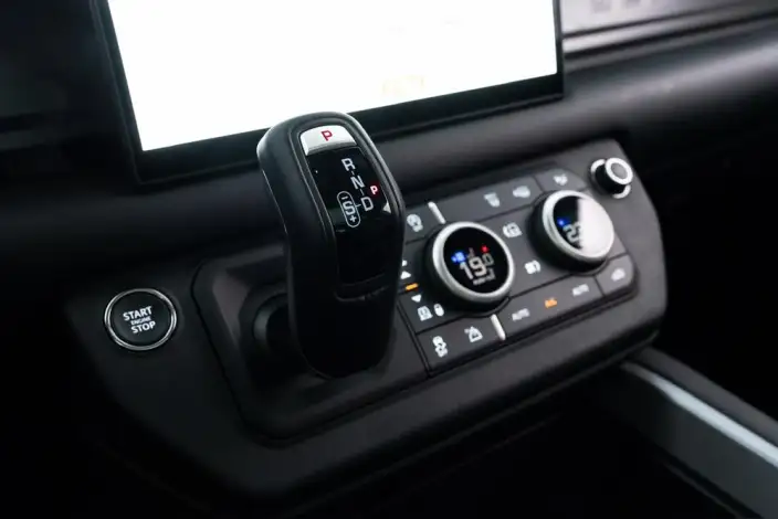 Land Rover Defender 2025 Model 90 3.0T P400 X-Dynamic HSE – фото 22