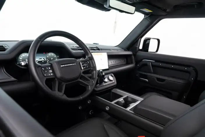 Land Rover Defender 2025 Model 90 3.0T P400 X-Dynamic HSE – фото 24